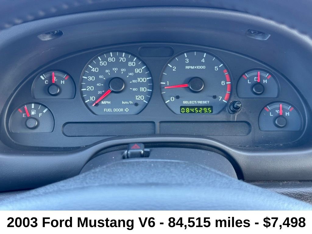 Used 2003 Ford Mustang Convertible image 14
