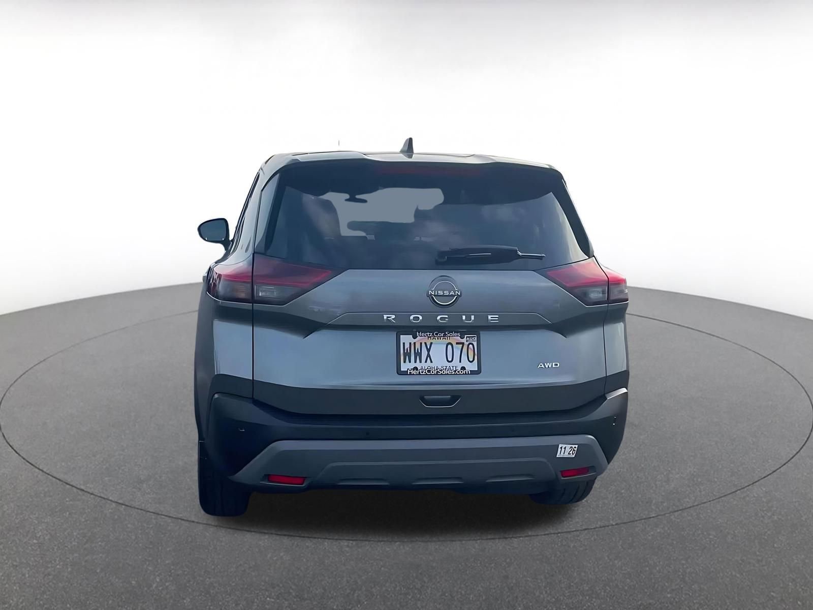 Used 2023 Nissan Rogue S image 12