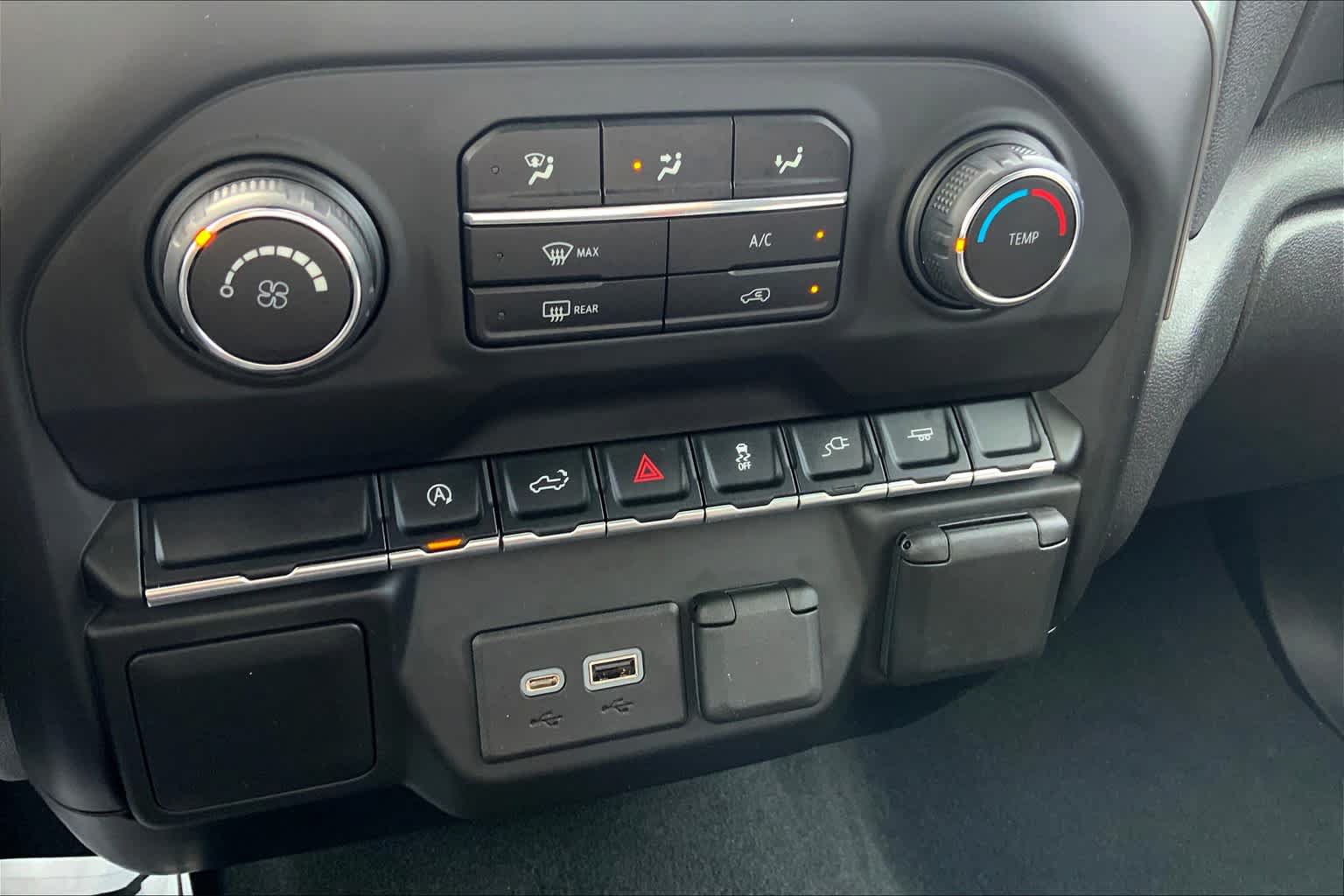 Certified 2021 Chevrolet Silverado 1500 Custom RWD image 32