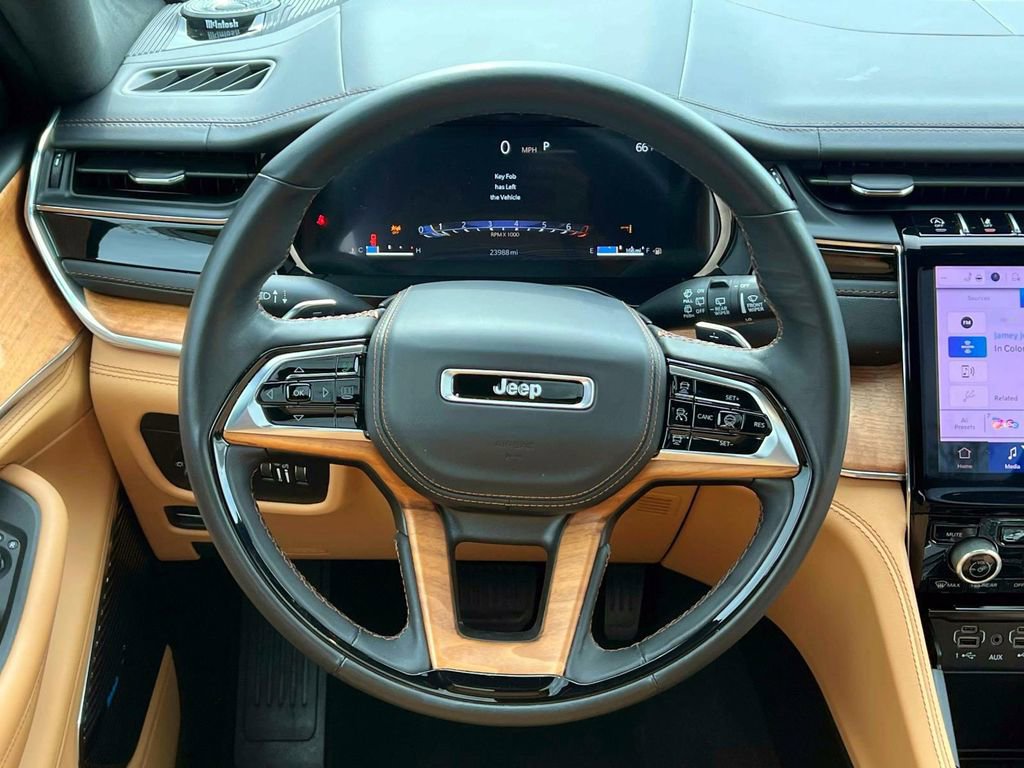 Certified 2025 Jeep Grand Cherokee L Summit AWD/4WD image 15