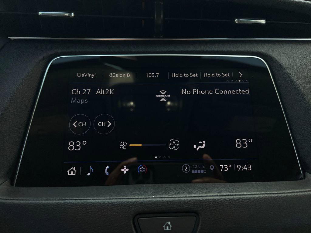 Used 2022 Cadillac XT4 Premium Luxury w/ Safety Alert Package AWD/4WD image 17