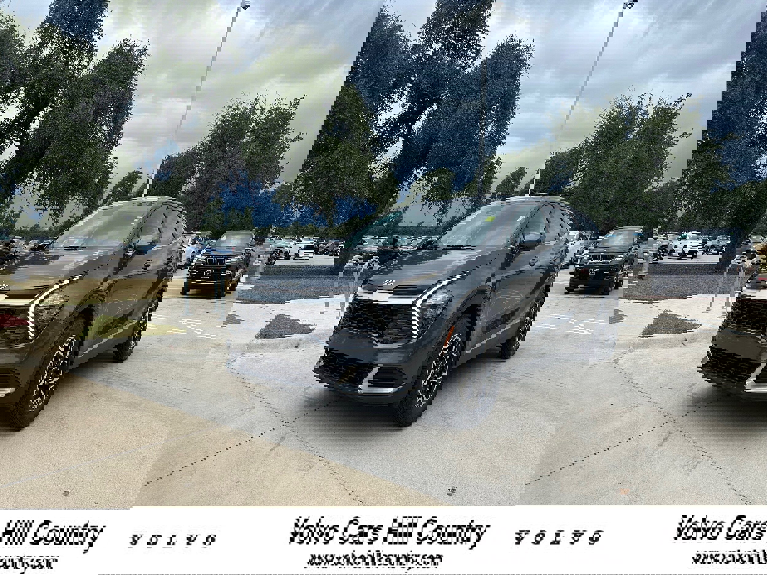 Used 2023 Kia Sportage LX image 1