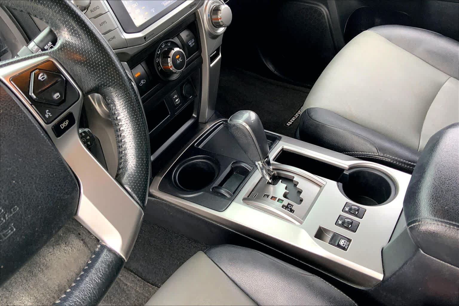 Used 2015 Toyota 4Runner SR5 Premium RWD image 16