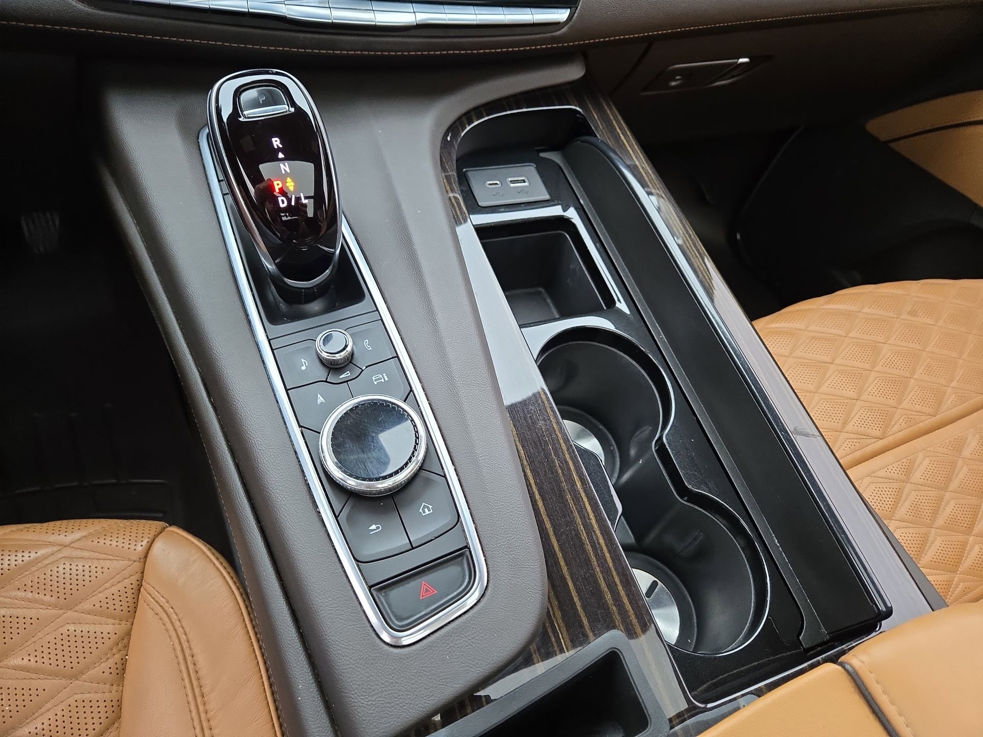 Used 2021 Cadillac Escalade Sport w/ Driver Assist Tech Package AWD/4WD image 22