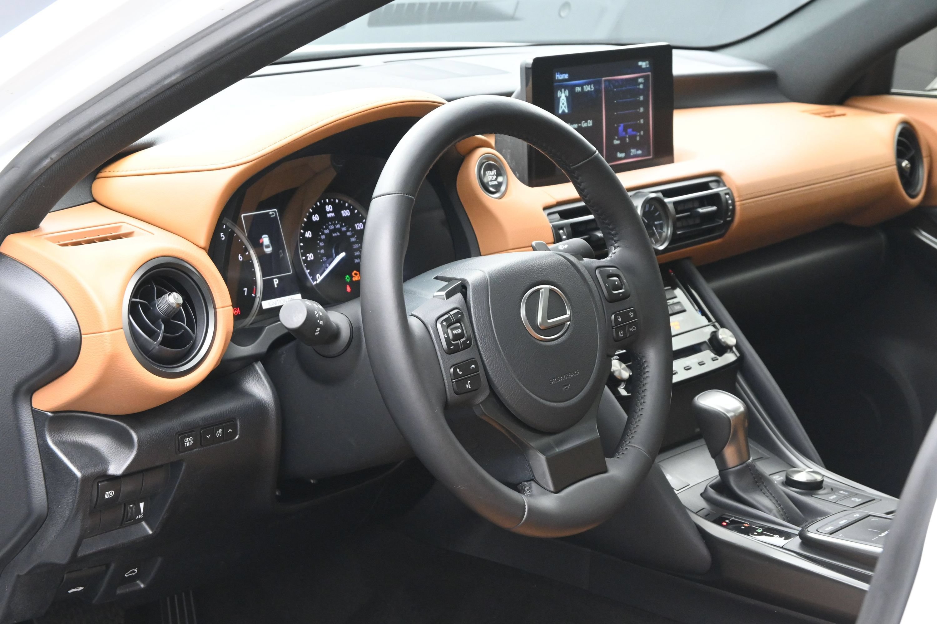 Used 2024 Lexus IS 350 F Sport RWD image 10