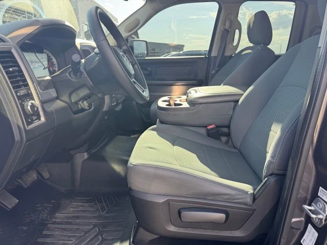 Used 2015 RAM 1500 Express AWD/4WD image 9