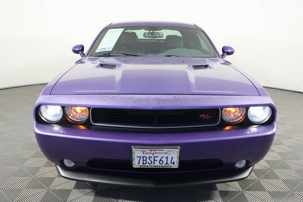 Used 2013 Dodge Challenger R/T RWD image 2