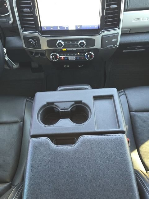 Used 2022 Ford F250 Lariat w/ Black Appearance Package image 36