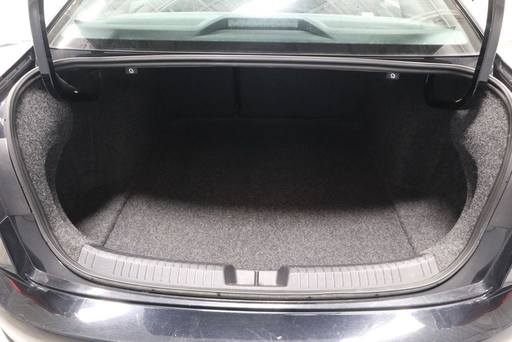 Used 2025 Volkswagen Jetta Sport FWD image 11