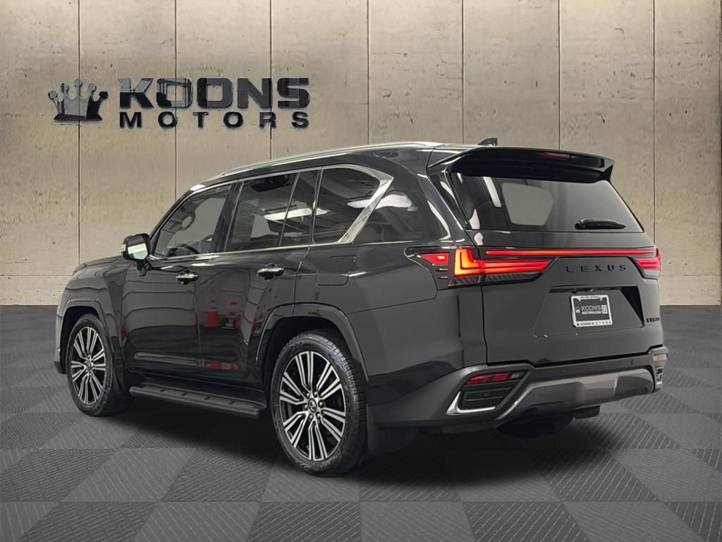 Used 2025 Lexus LX 600 4WD w/ Accessory Package (2T) image 6