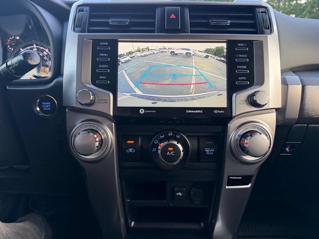 Used 2021 Toyota 4Runner SR5 Premium w/ Moonroof Package AWD/4WD image 31