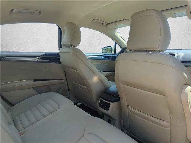 Used 2015 Ford Fusion SE FWD image 23