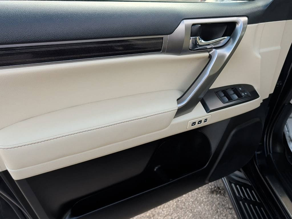 Used 2022 Lexus GX 460 Premium image 13