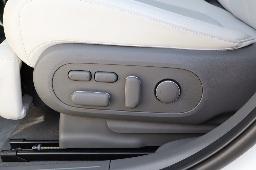 Used 2025 Hyundai Ioniq 5 Limited RWD image 23