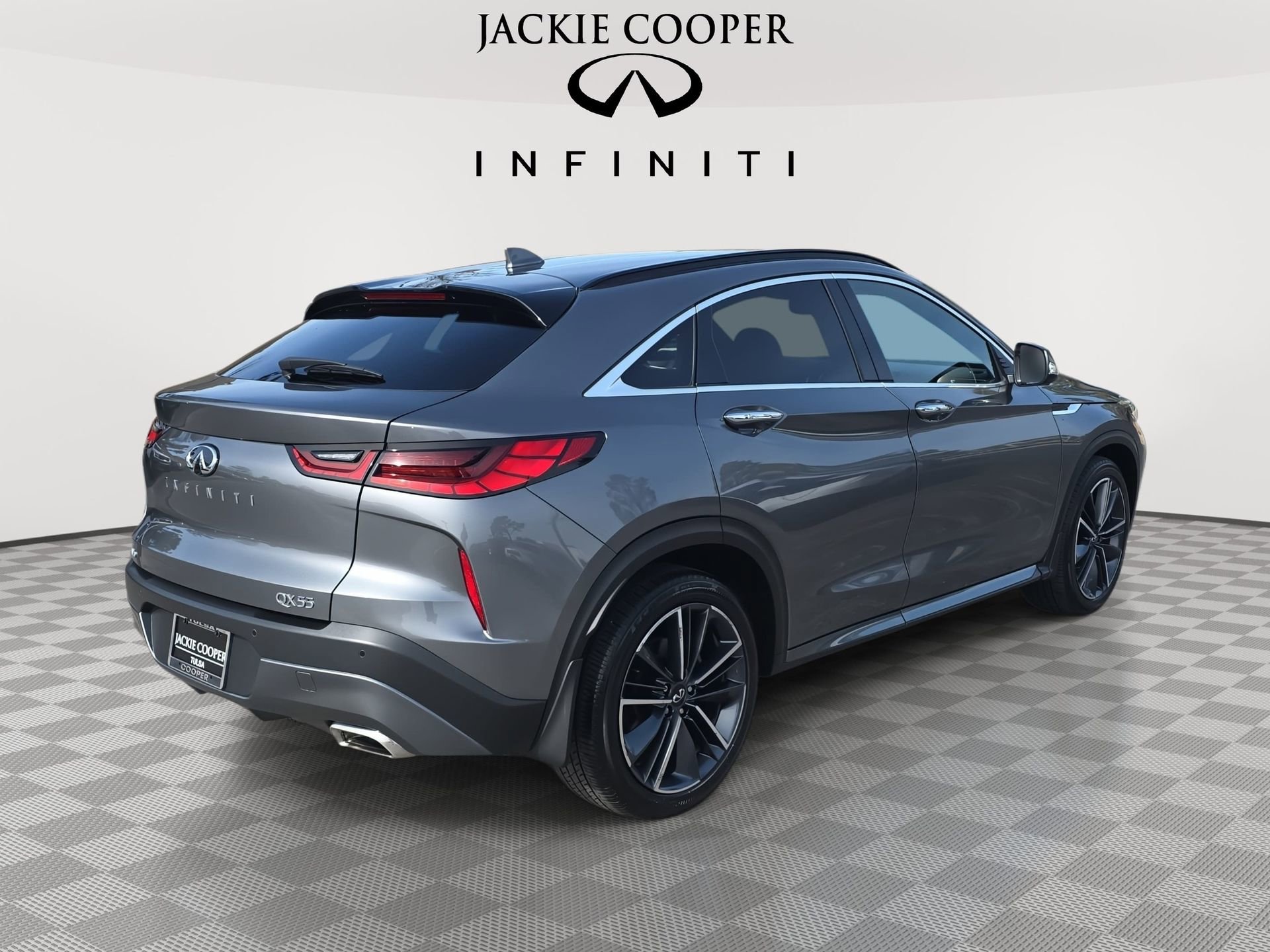Certified 2025 INFINITI QX55 Essential image 5