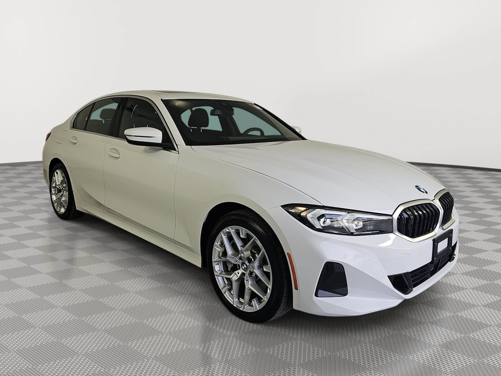 Used 2026 BMW 330i xDrive Sedan AWD/4WD image 2