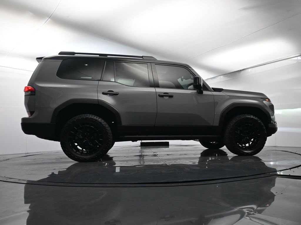 Used 2025 Lexus GX 550 image 52