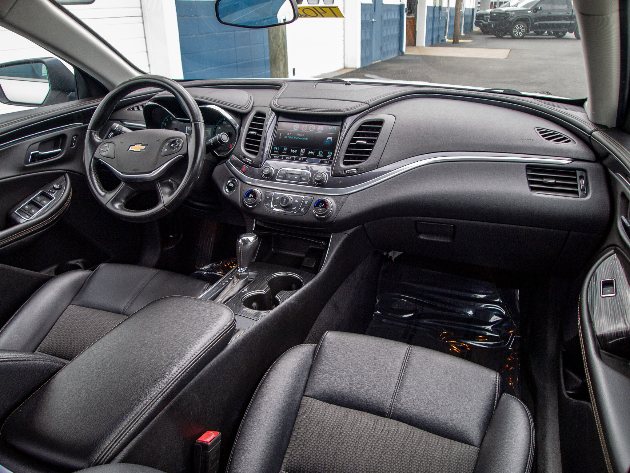 Used 2020 Chevrolet Impala LT FWD image 27