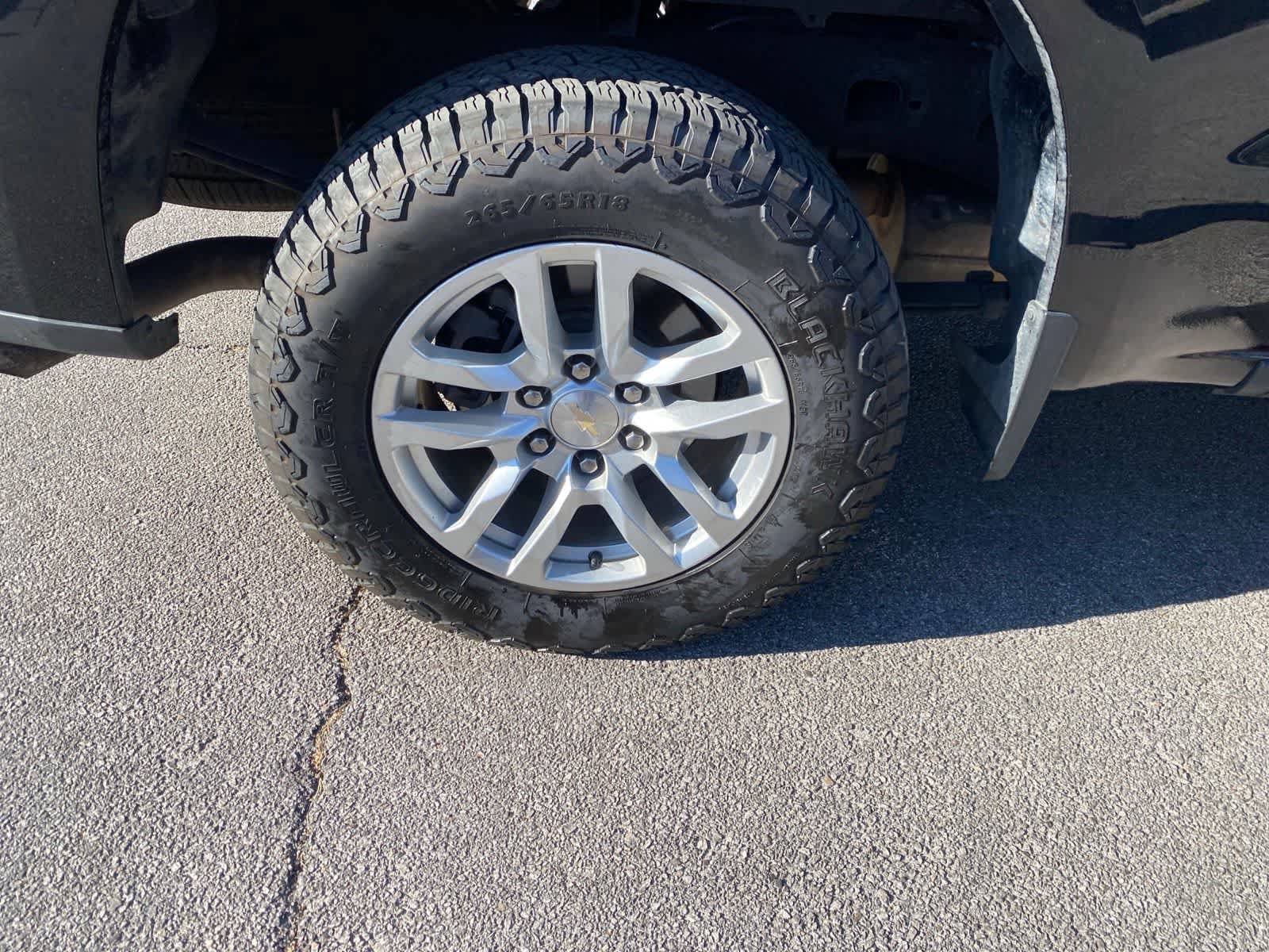 Used 2021 Chevrolet Silverado 1500 LT AWD/4WD image 5
