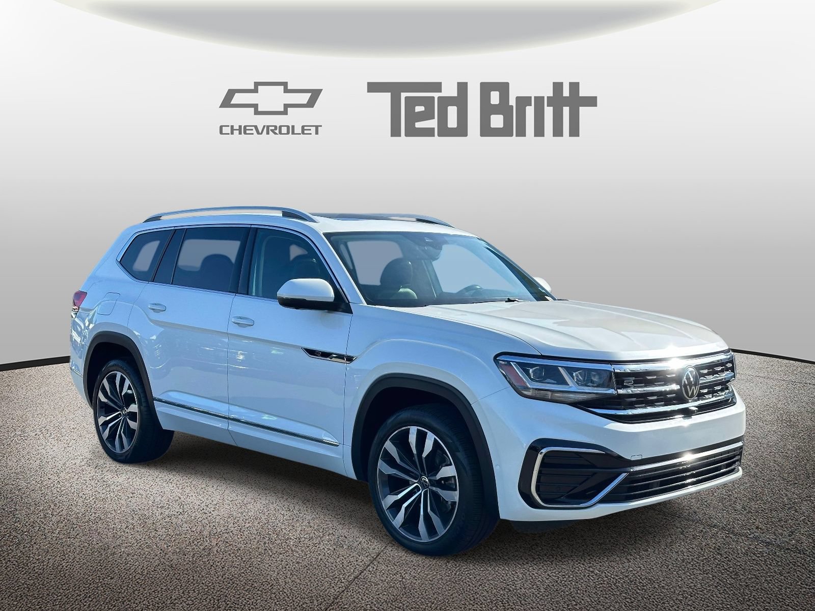 Used 2022 Volkswagen Atlas SEL Premium AWD/4WD image 3