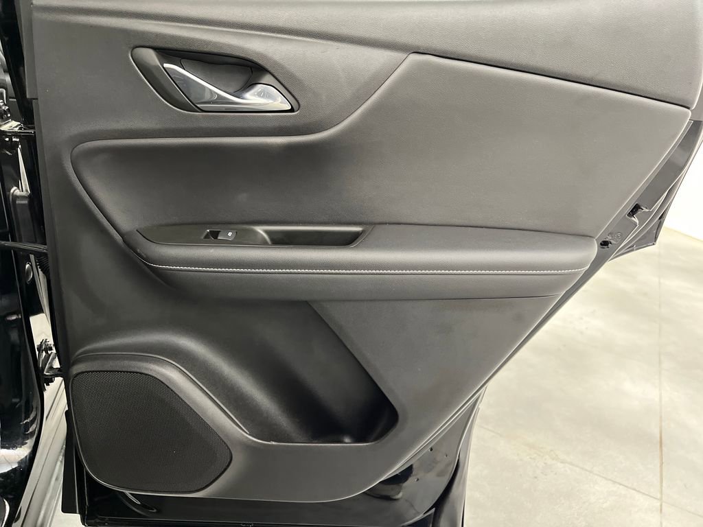 Used 2025 Chevrolet Blazer LT image 19