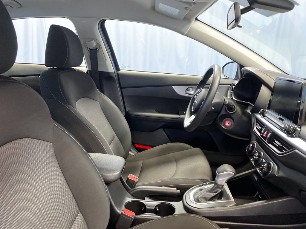 Used 2024 Kia Forte LXS FWD image 39