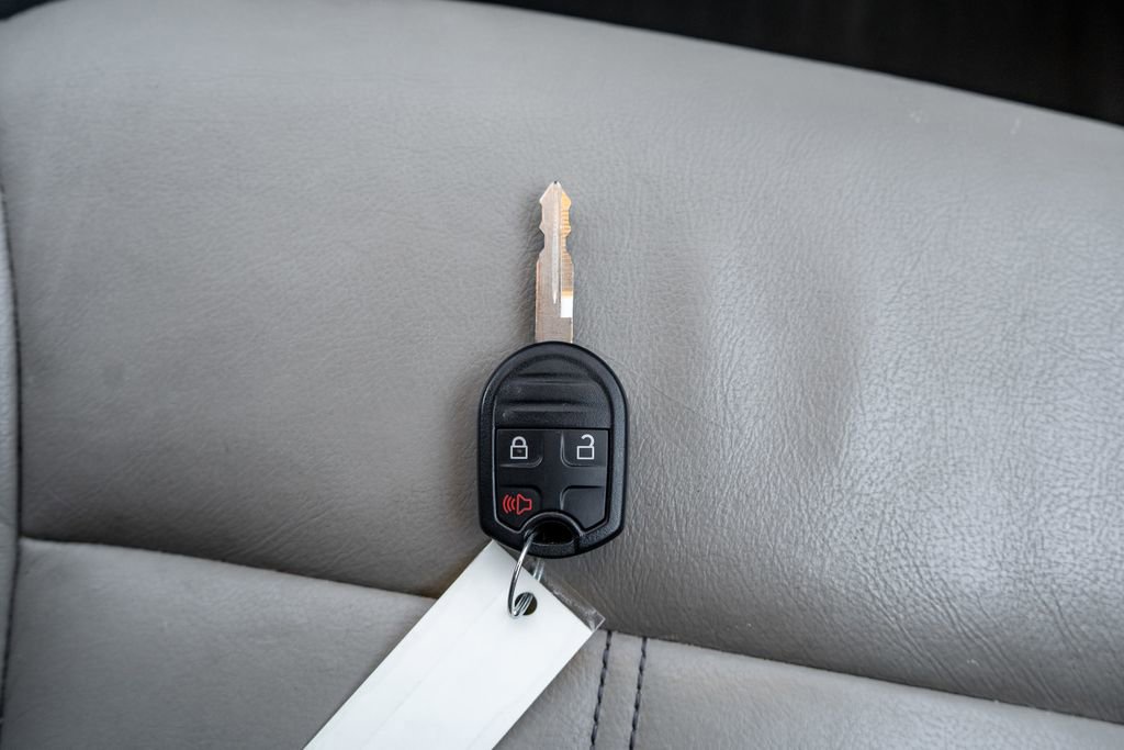 Used 2013 Ford Edge SEL image 31