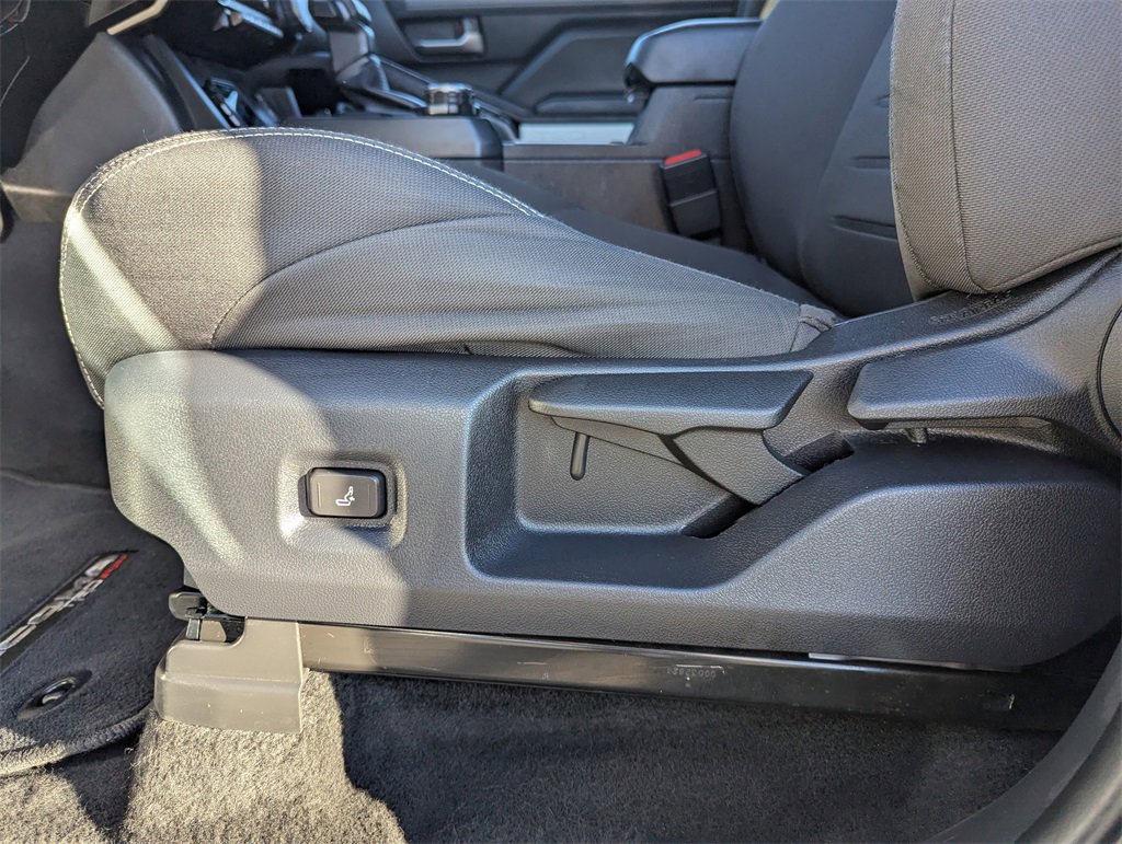 Used 2024 Toyota Tacoma TRD Sport image 11