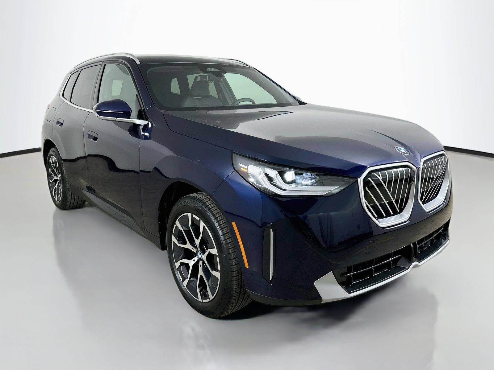 New 2026 BMW X3 xDrive30i w/ Premium Package AWD/4WD image 3