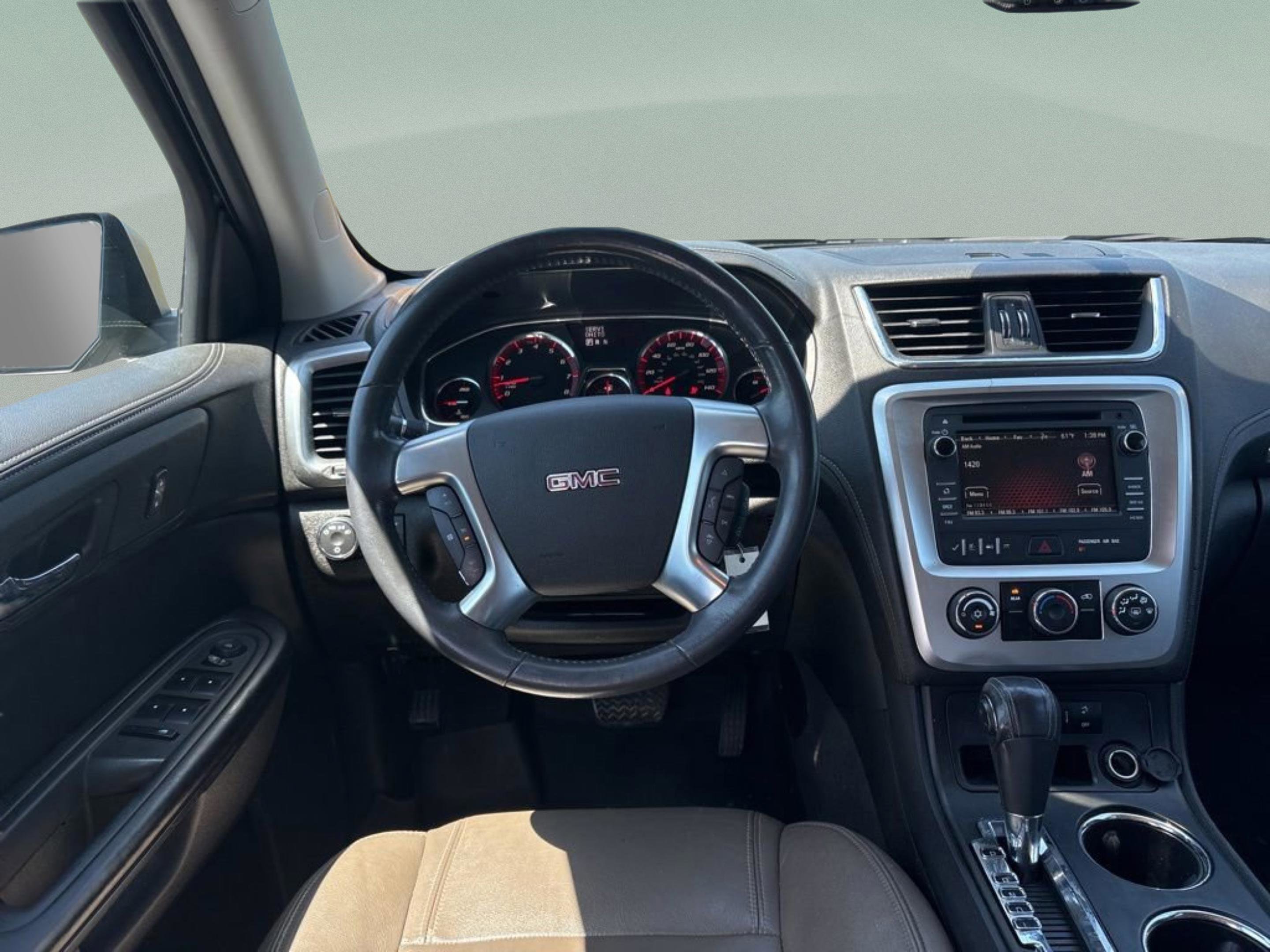 Used 2014 GMC Acadia SLE image 9