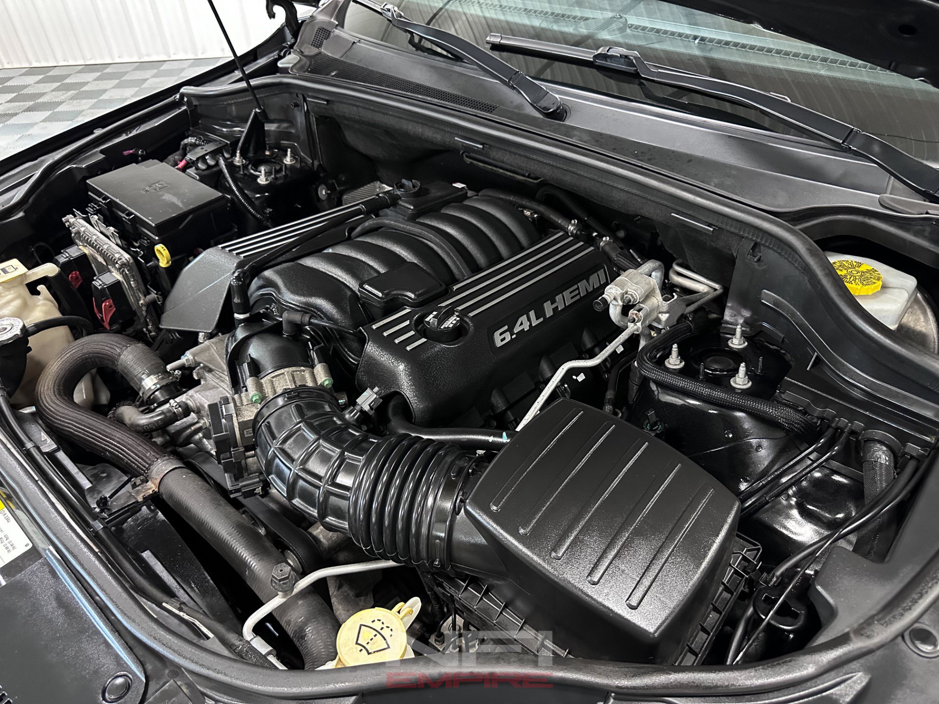 Used 2016 Jeep Grand Cherokee SRT AWD/4WD image 57