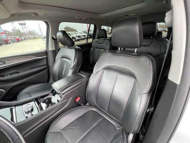 Used 2022 Jeep Grand Cherokee L Limited image 18