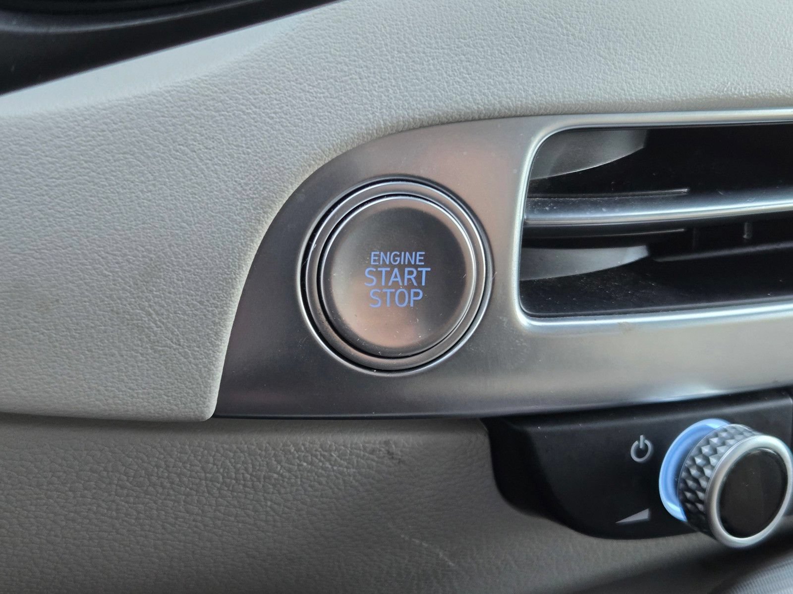 Used 2024 Hyundai Palisade Calligraphy FWD image 23