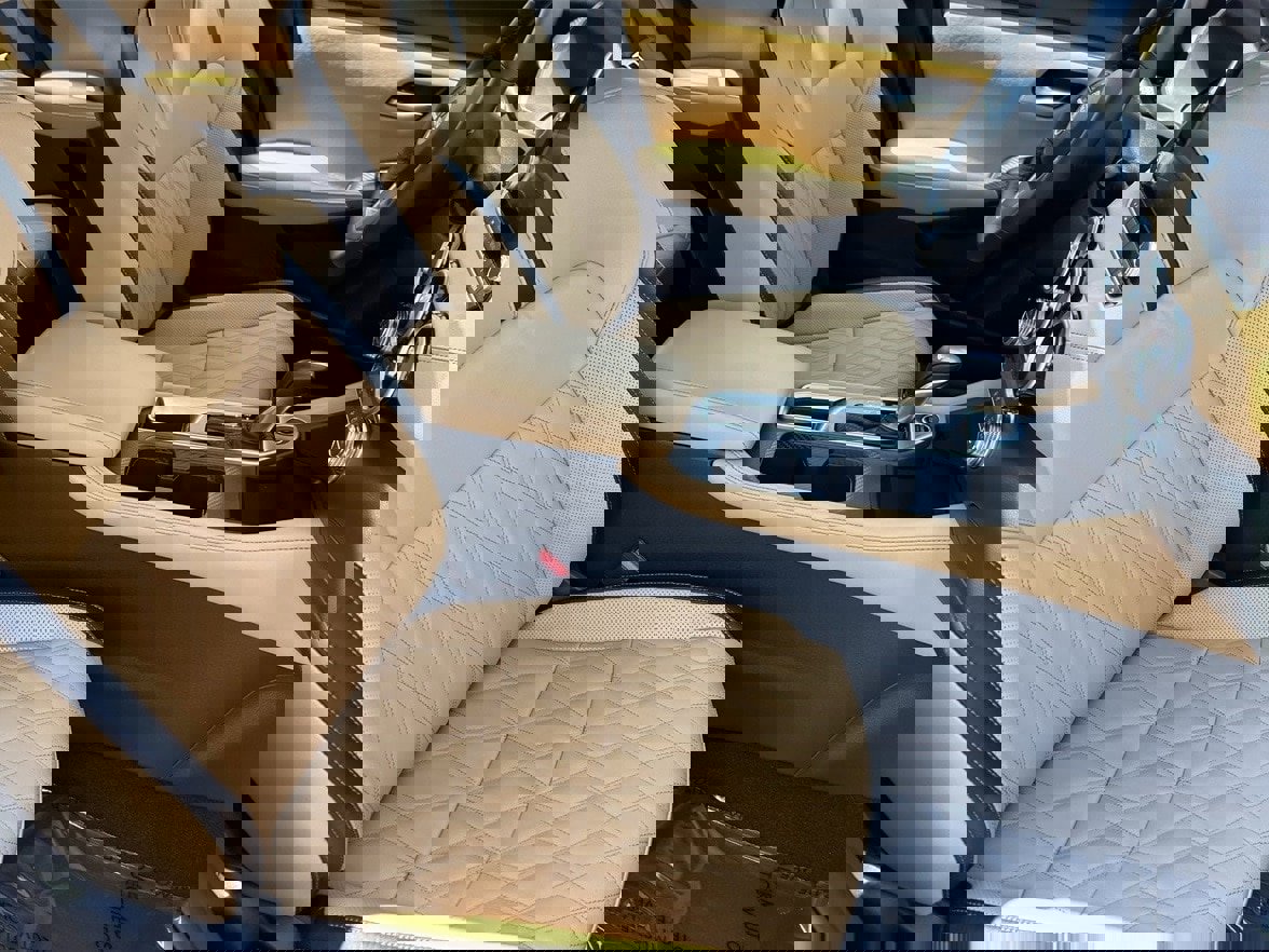 New 2025 Nissan Sentra SV w/ SV Premium Package image 13