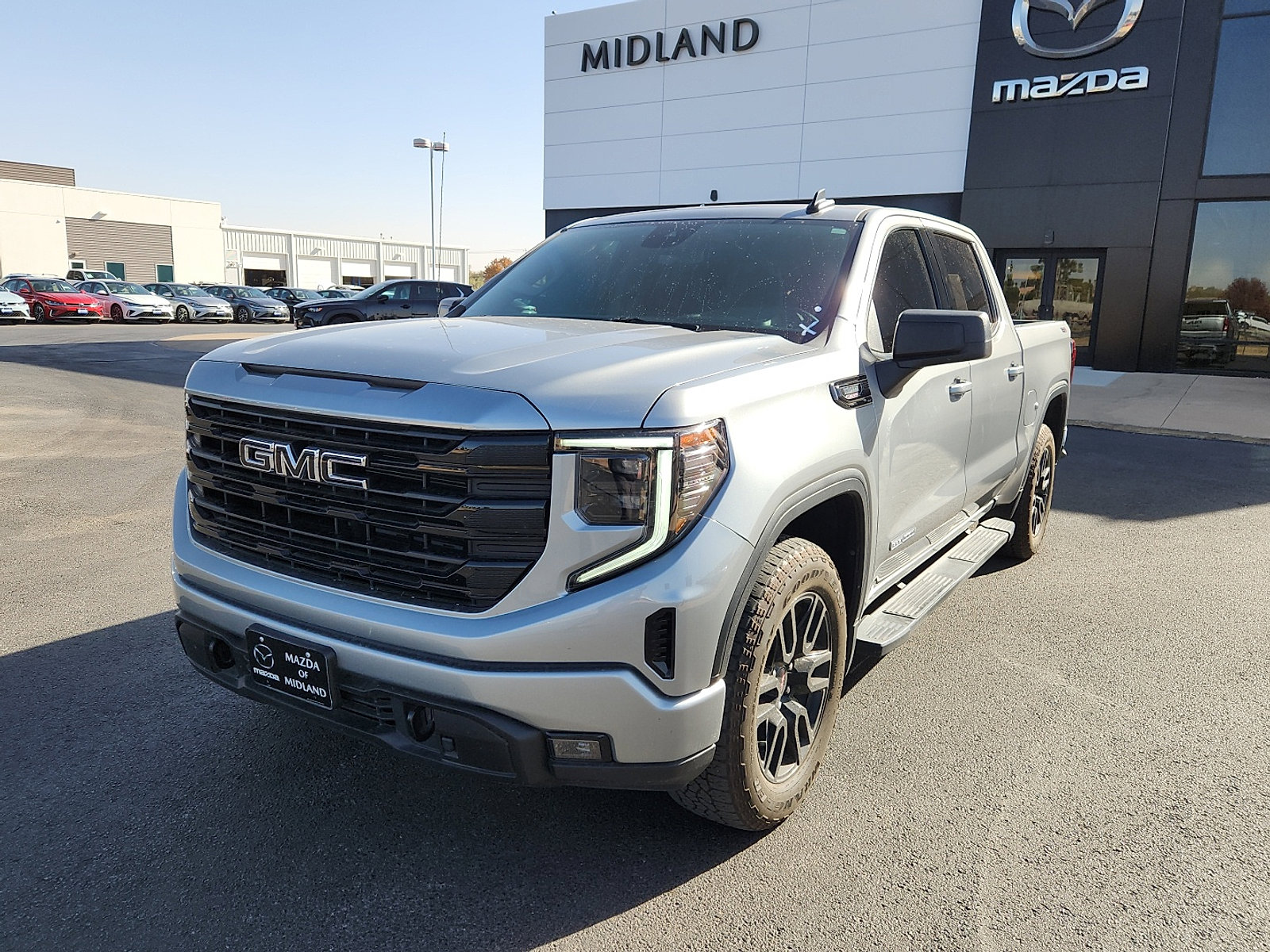 Used 2024 GMC Sierra 1500 Elevation image 3