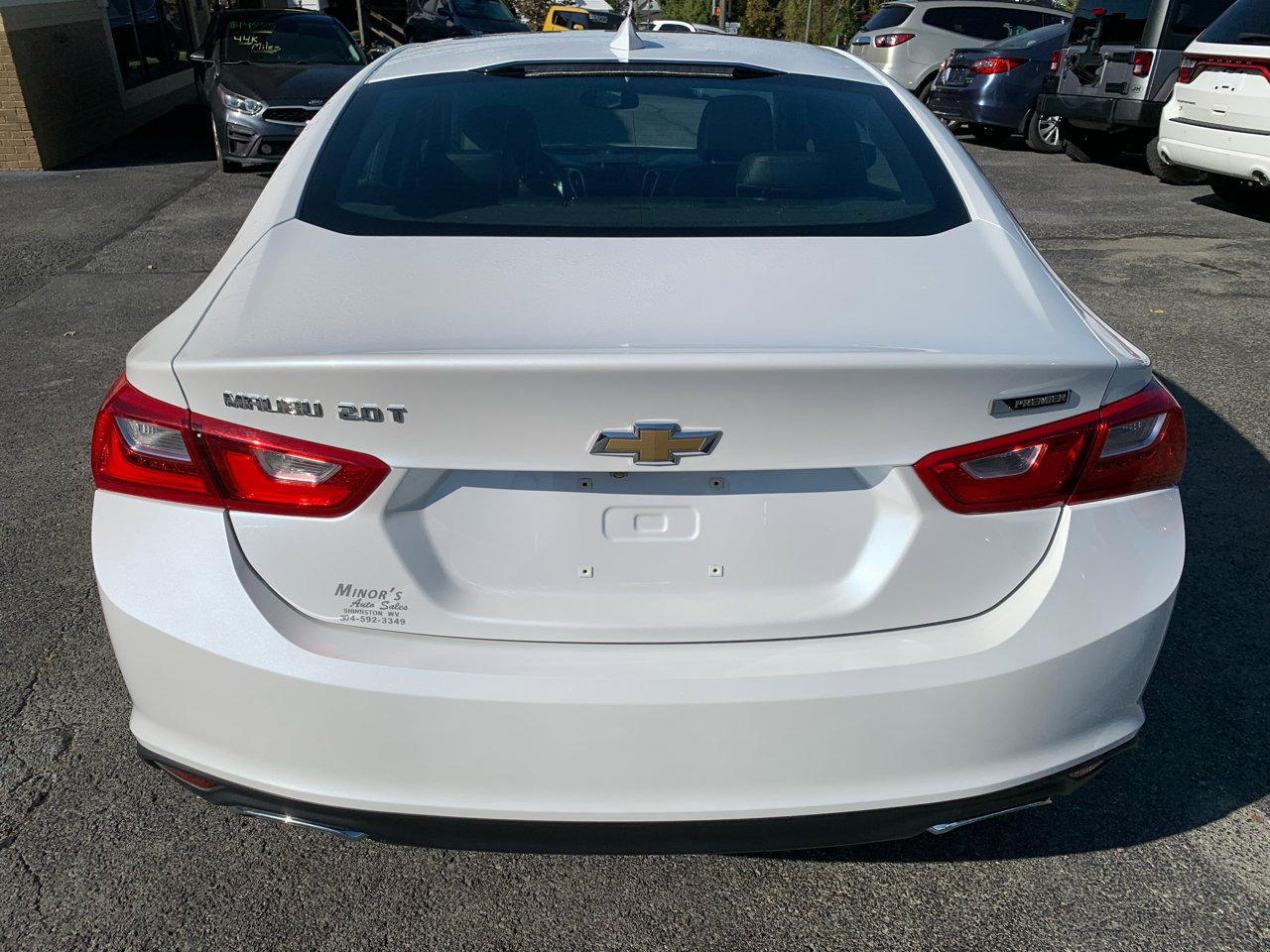 Used 2017 Chevrolet Malibu Premier w/ Premier Sun and Wheel Package image 4