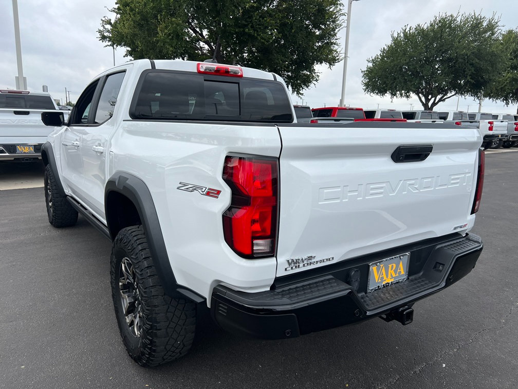 Certified 2024 Chevrolet Colorado ZR2 w/ ZR2 Convenience Package III AWD/4WD image 4