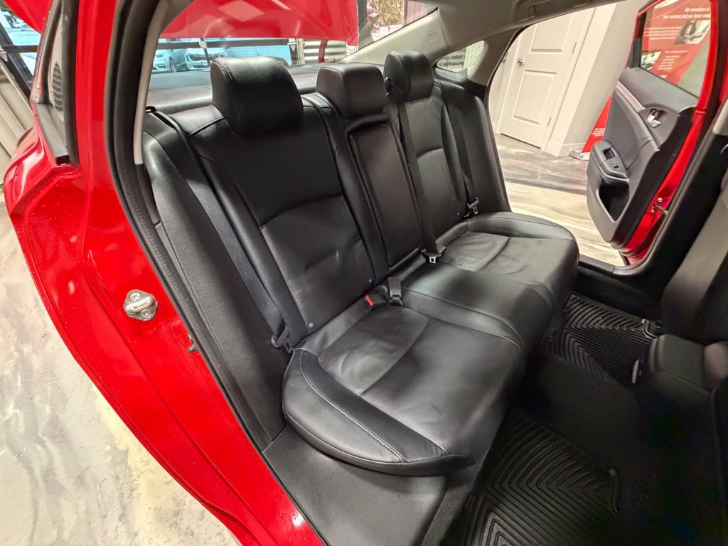 Used 2020 Honda Civic Touring image 6