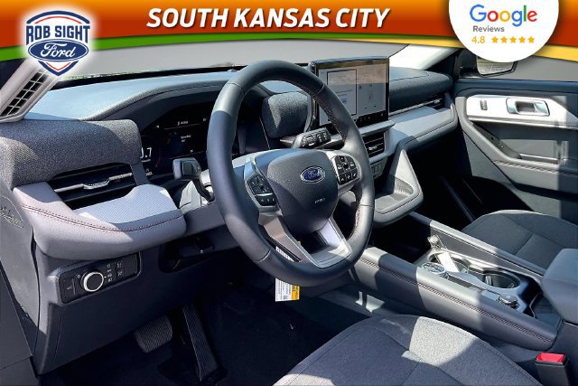 New 2026 Ford Explorer Active AWD/4WD image 7
