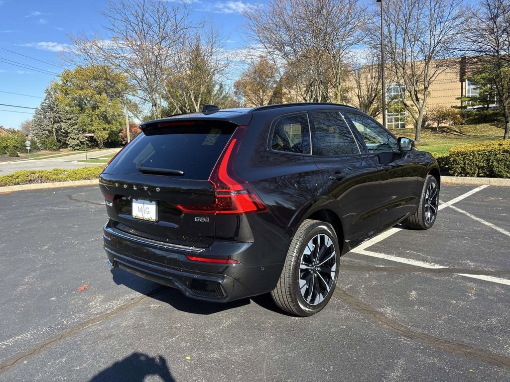 New 2026 Volvo XC60 B5 Plus w/ Protection Package Premier image 7