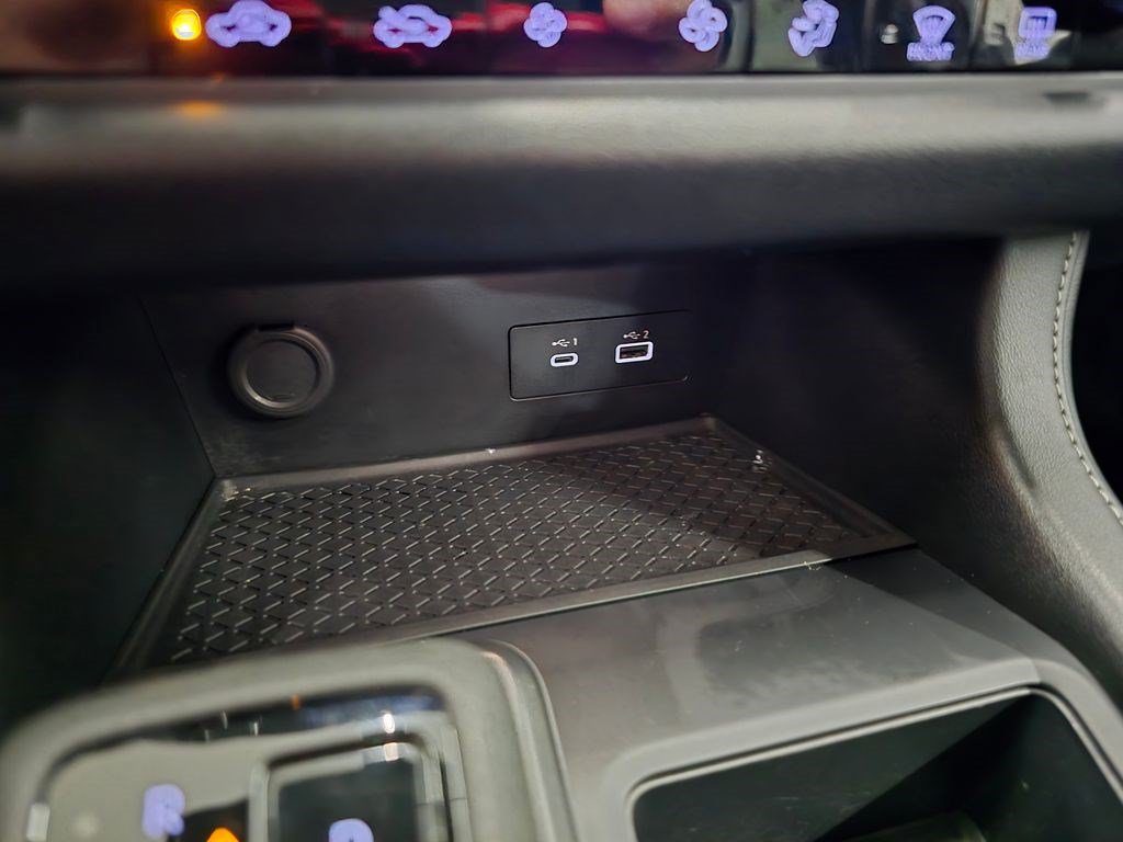 Used 2023 Nissan Pathfinder S FWD image 26