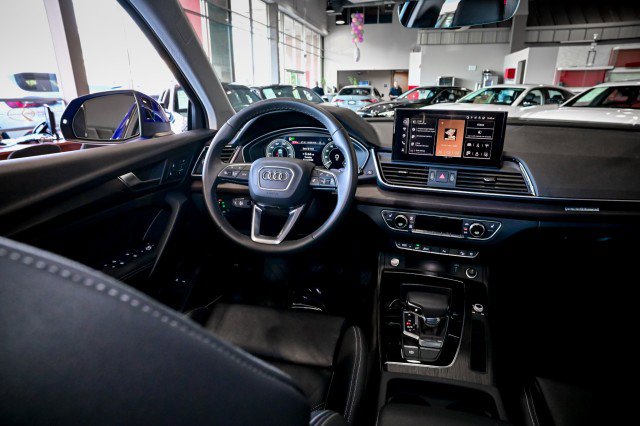 Used 2024 Audi Q5 e Premium Plus image 29
