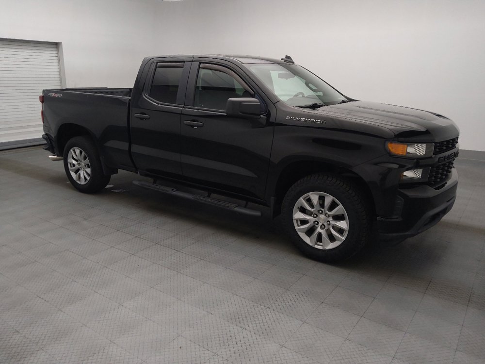 Used 2019 Chevrolet Silverado 1500 Custom w/ Custom Value Package AWD/4WD image 11