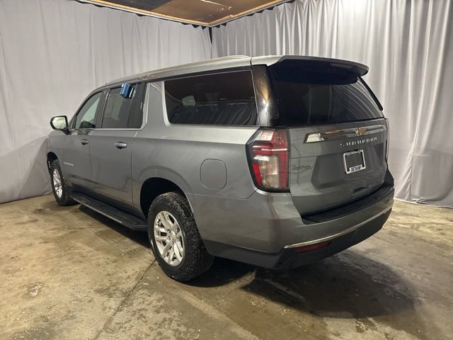 Used 2021 Chevrolet Suburban LT image 31