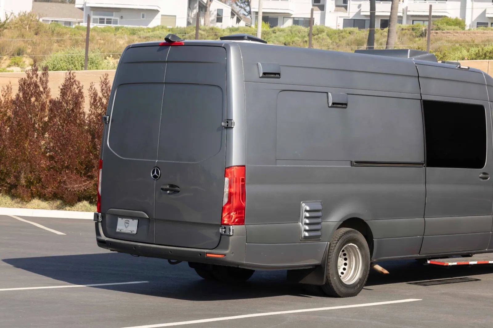 Used 2021 Mercedes-Benz Sprinter 4500 w/ Parking Package image 29