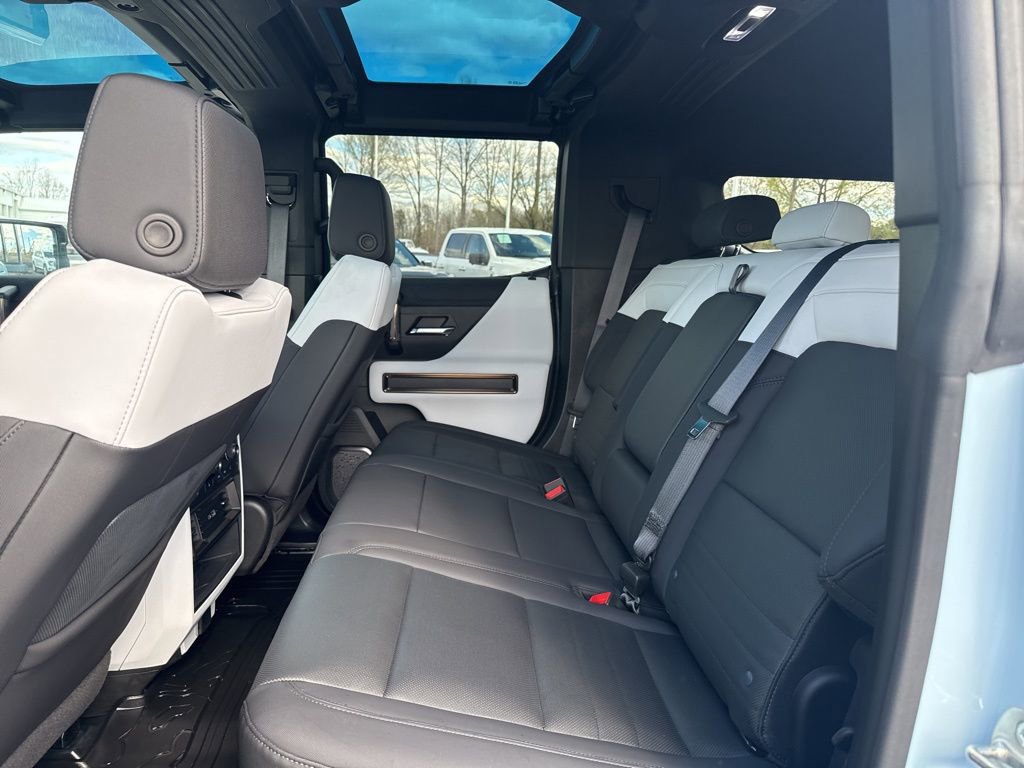 Used 2024 GMC Hummer EV 3X w/ LPO, Illumination Package image 13