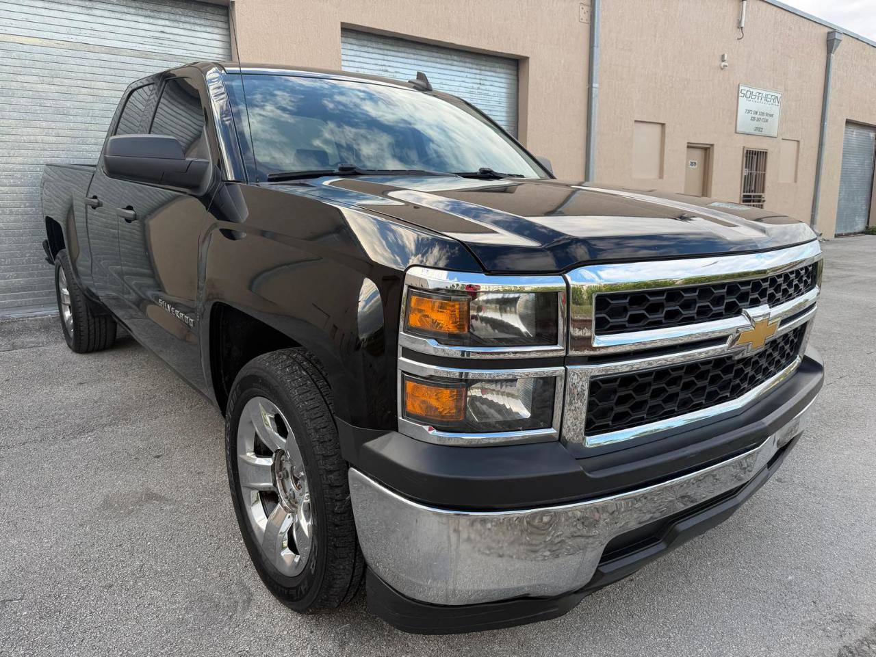 Used 2015 Chevrolet Silverado 1500 LS RWD image 6
