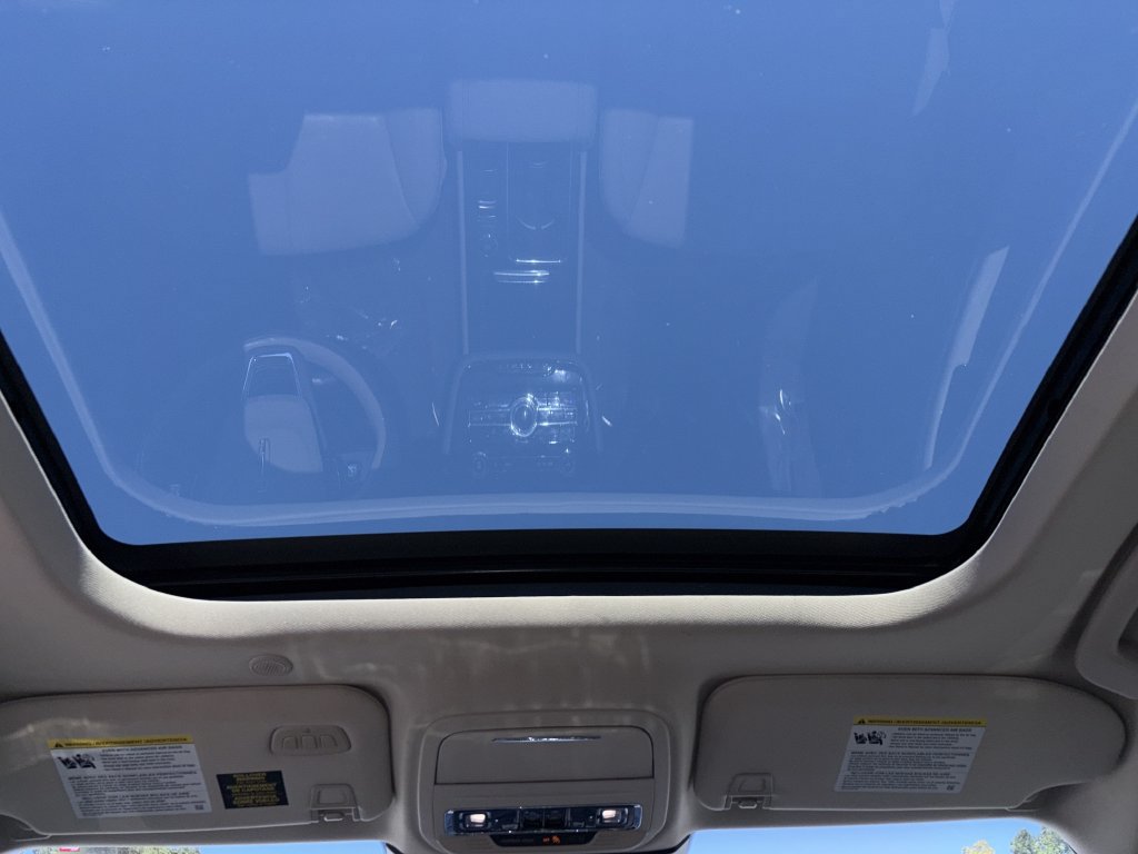 Used 2021 Lincoln Corsair Reserve w/ Equipment Group 201A FWD image 3