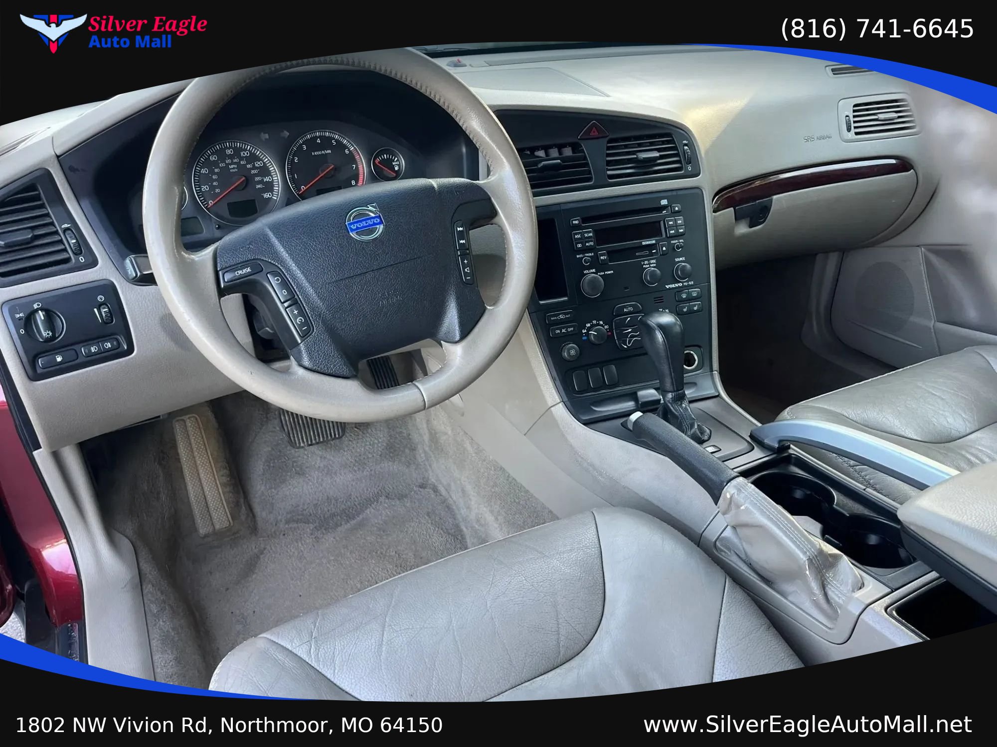 Used 2004 Volvo XC70 AWD/4WD image 5