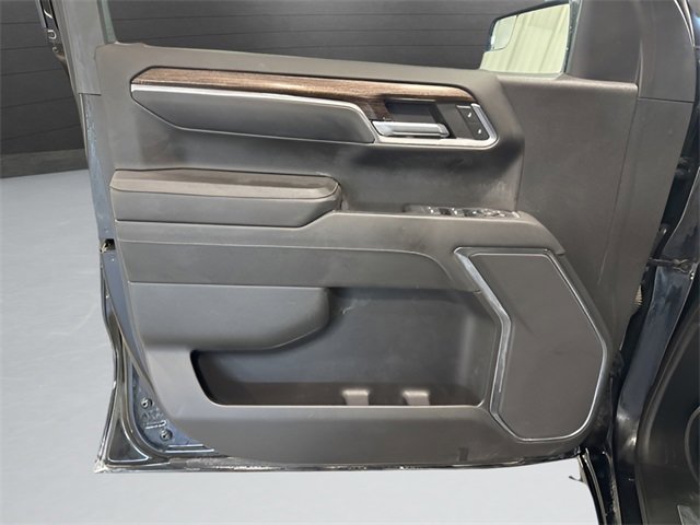 Used 2022 GMC Sierra 1500 SLE image 26